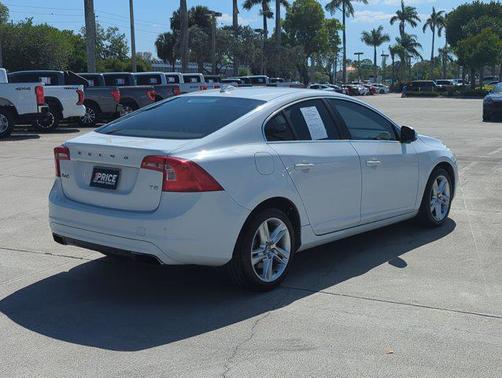 Crystal White Pearl 2015 Volvo S60 T5 Premier