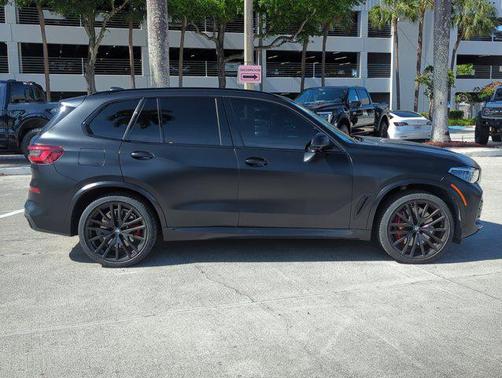 Alpine White 2022 BMW X5 M50i