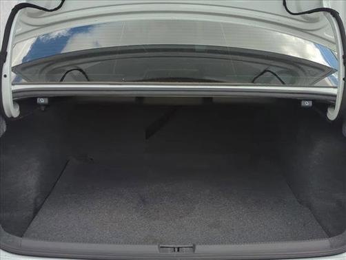 2022 Volkswagen Passat 2.0T R-Line