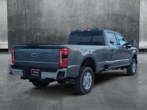 2025 Ford F-350 XLT