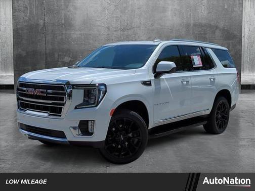2023 GMC Yukon SLT
