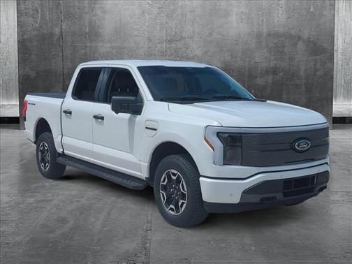 2023 Ford F-150 Lightning XLT