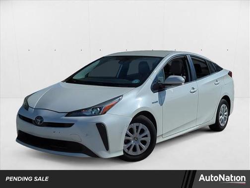 2019 Toyota Prius LE