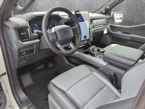 2025 Ford F-150 Lightning LARIAT