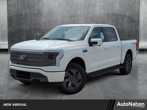 2025 Ford F-150 Lightning LARIAT