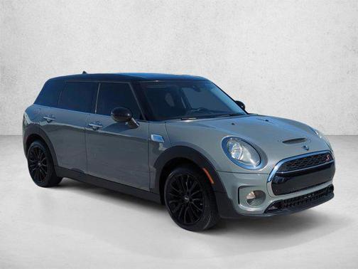 Moonwalk Gray Metallic 2019 MINI Clubman Cooper S