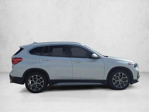 Mineral White Metallic 2021 BMW X1 xDrive28i