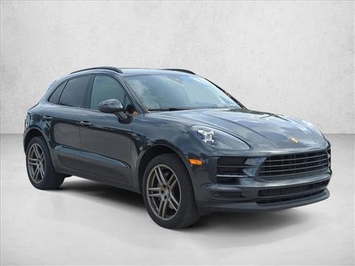 Volcano Grey Metallic 2021 Porsche Macan Macan