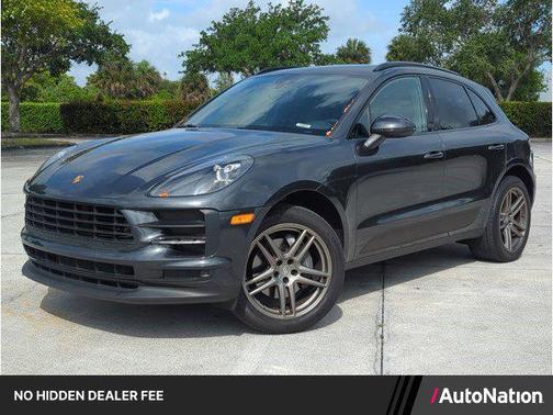 Volcano Grey Metallic 2021 Porsche Macan Macan