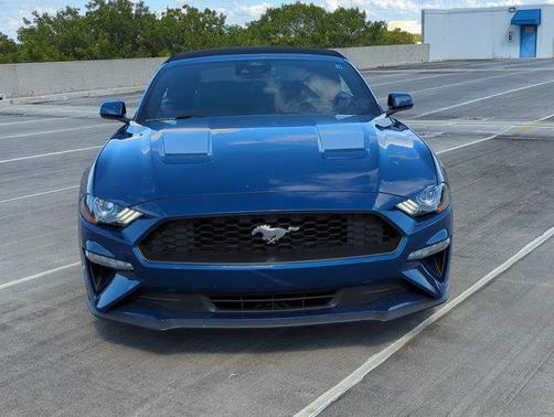 2022 Ford Mustang EcoBoost