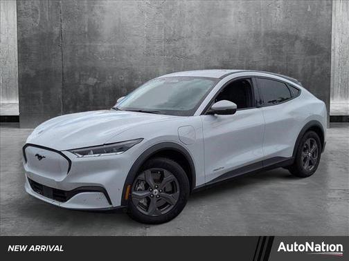 2022 Ford Mustang Mach-E Select