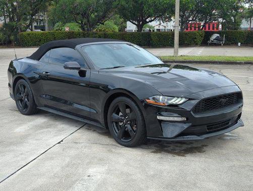 2021 Ford Mustang EcoBoost