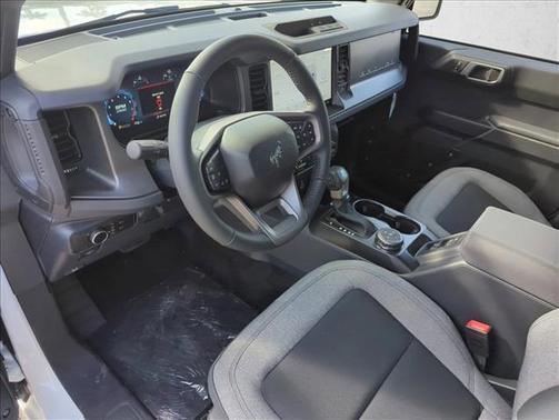 Oxford White 2026 Ford Bronco Big Bend