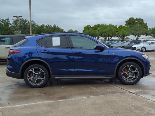 2022 Alfa Romeo Stelvio Ti