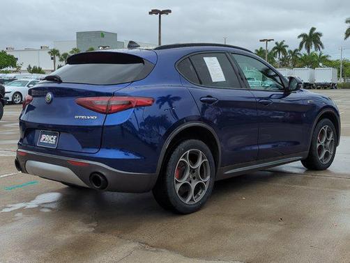 2022 Alfa Romeo Stelvio Ti