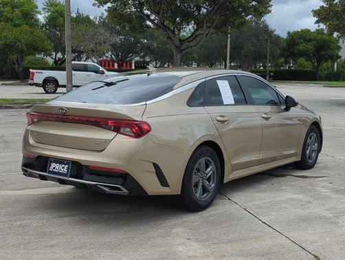 2021 Kia K5 LXS