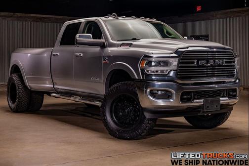 2020 RAM 3500 Laramie Crew Cab 4x4 8' Box