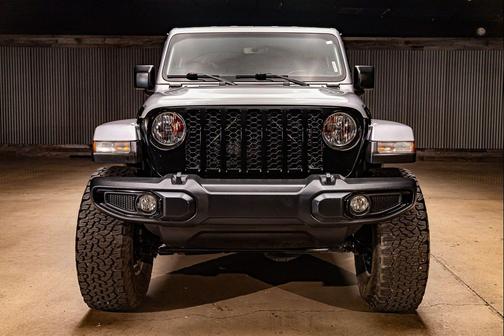 2021 Jeep Gladiator Willys 4x4