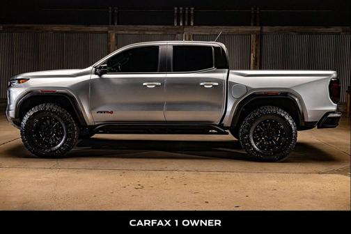 2023 GMC Canyon AT4