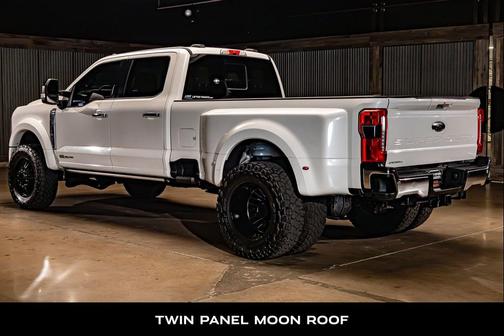Star White Metallic Tri-Coat 2023 Ford F-450 Lariat