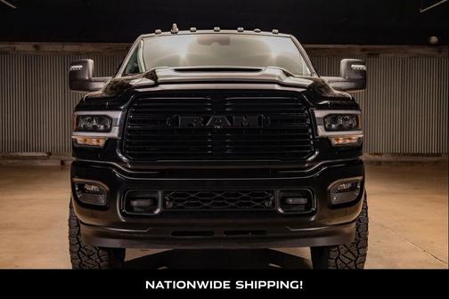 2024 RAM 3500 Laramie Crew Cab 4x4 8' Box