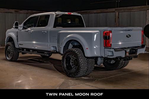 Glacier Gray Metallic TriCoat 2025 Ford F-450 Lariat