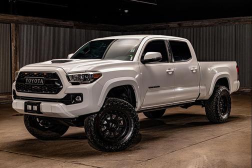 Super White 2019 Toyota Tacoma TRD Sport