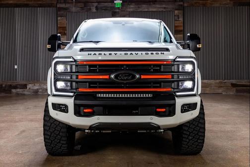 Star White Metallic Tri-Coat 2026 Ford F-250 Lariat