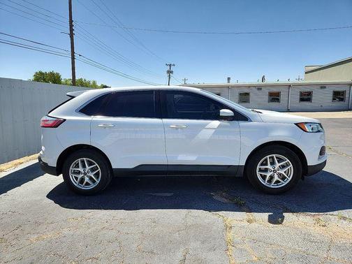 Oxford White 2022 Ford Edge SEL
