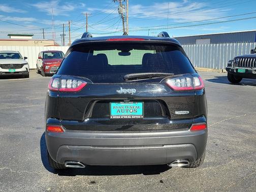2022 Jeep Cherokee Latitude Lux