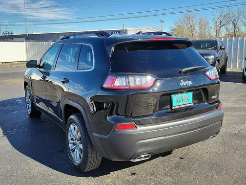2022 Jeep Cherokee Latitude Lux