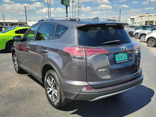 2017 Toyota RAV4 XLE