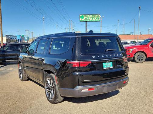 2022 Jeep Wagoneer Series III 4x4