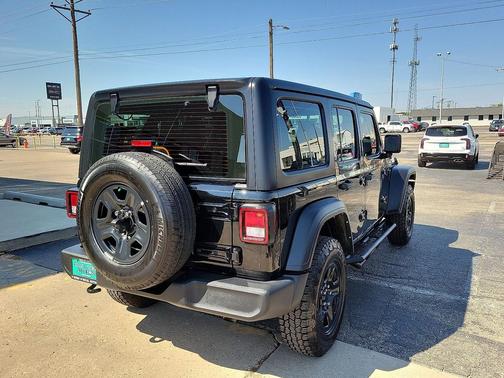 2022 Jeep Wrangler Unlimited Sport