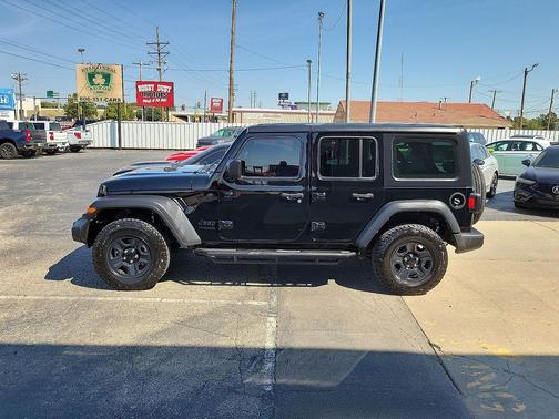 2022 Jeep Wrangler Unlimited Sport