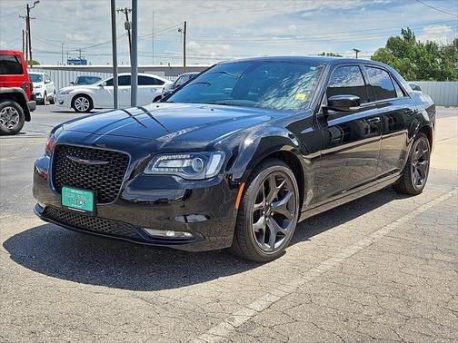 2022 Chrysler 300 S