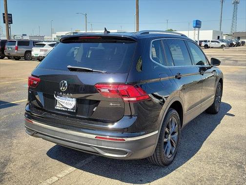 2022 Volkswagen Tiguan 2.0T SE 4MOTION