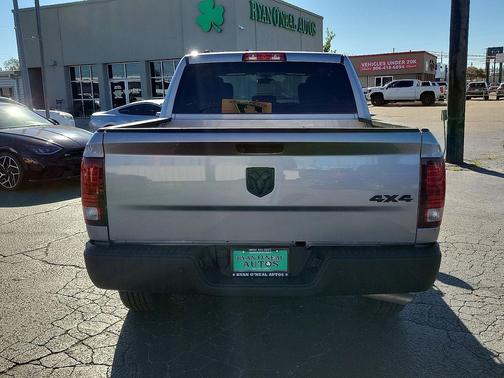 2023 RAM 1500 Classic Warlock Crew Cab 4x4 5'7' Box
