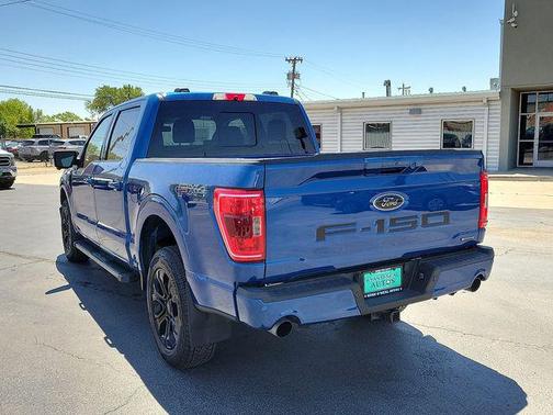 Atlas Blue Metallic 2022 Ford F-150 XLT