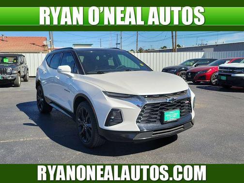 Iridescent Pearl Tricoat 2022 Chevrolet Blazer RS