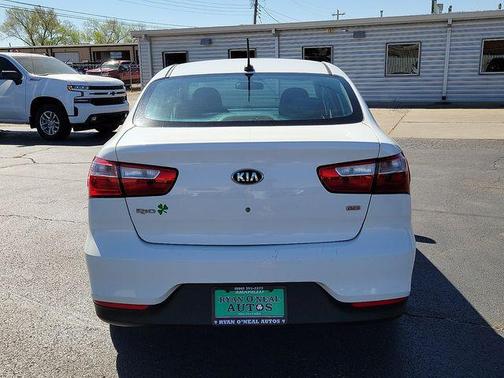 Clear White 2017 Kia Rio LX