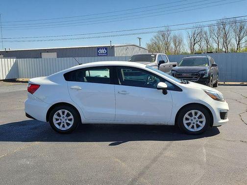 Clear White 2017 Kia Rio LX