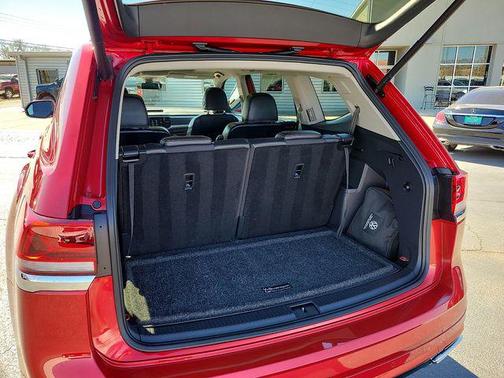 2022 Volkswagen Atlas 3.6L SEL Premium