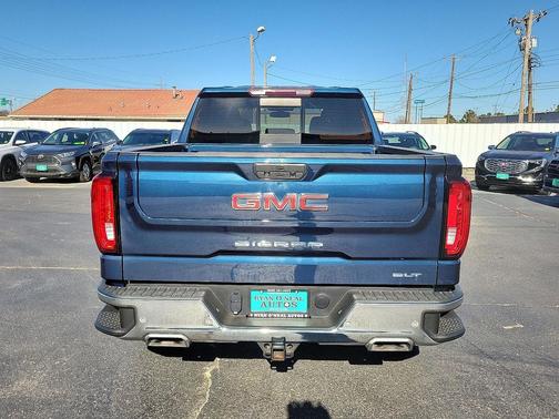 2021 GMC Sierra 1500 SLT