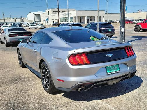 2022 Ford Mustang EcoBoost Premium