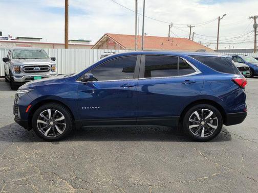 Blue Glow Metallic 2022 Chevrolet Equinox 1LT