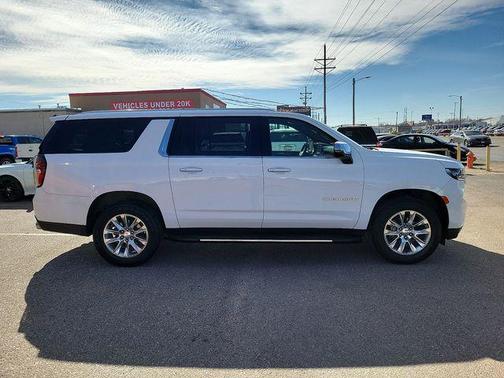 2023 Chevrolet Suburban Premier