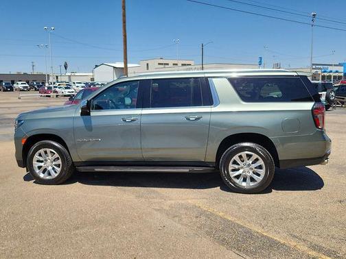 Silver Sage Metallic 2023 Chevrolet Suburban Premier