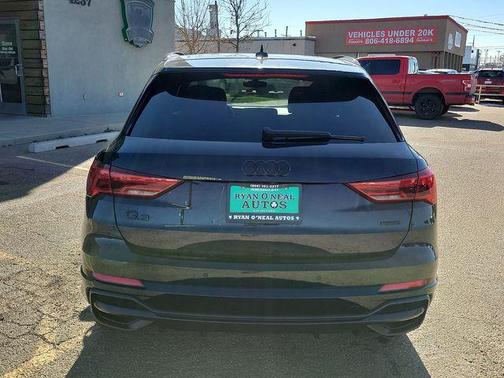 2022 Audi Q3 45 S line Premium