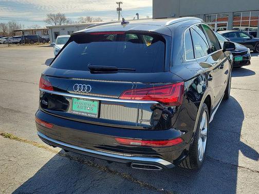 2022 Audi Q5 45 S line Premium Plus